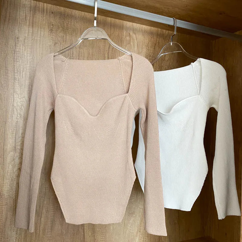 Pull à manches longues et col carré pour femme