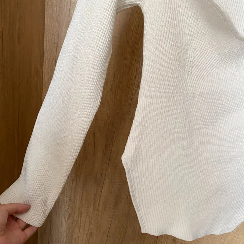 Pull à manches longues et col carré pour femme