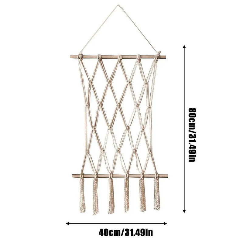 Présentoir à photos suspendu en macramé